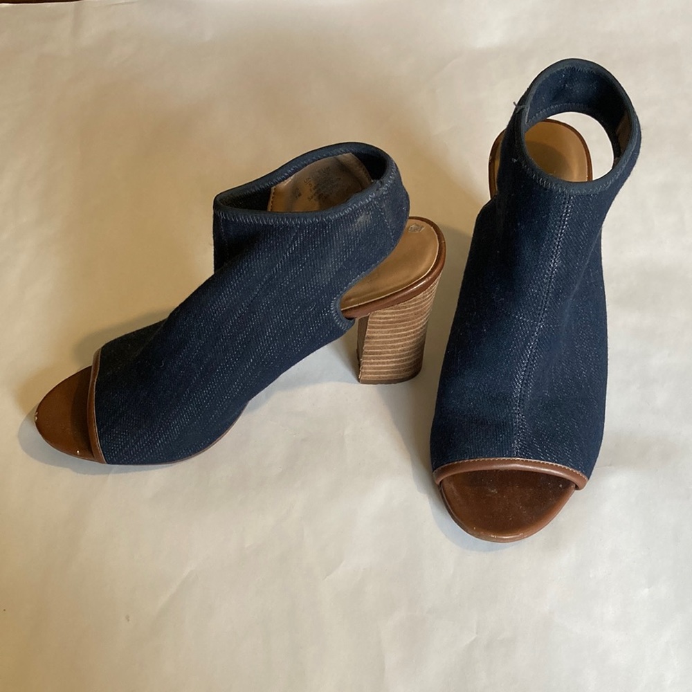 Franco Sarto navy blue Jean chunky heel sandals